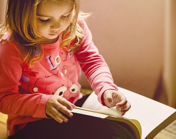 Как приучить ребенка читать книги картинка